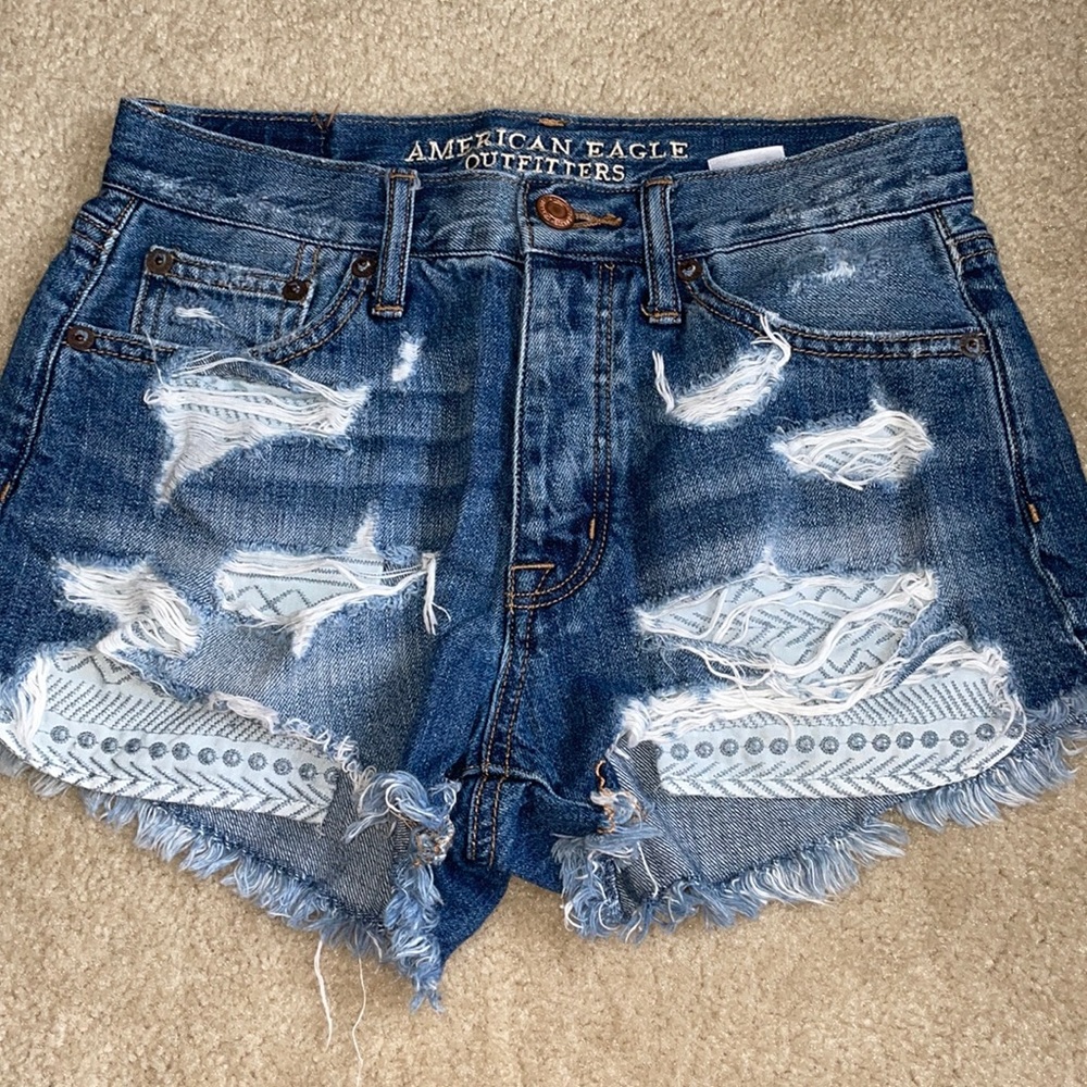 Vintage Hi-rise festival shorts from AE